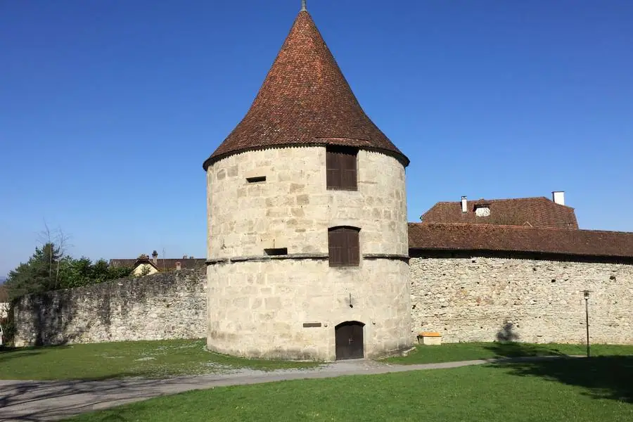 Trotti-Turm am Zugerberg – Trottinette für die Abfahrt nach Zug